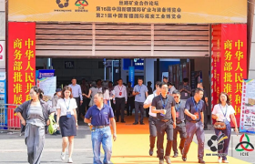 逐绿疆场丨科华高可靠超充护航新疆零碳运输新篇章！